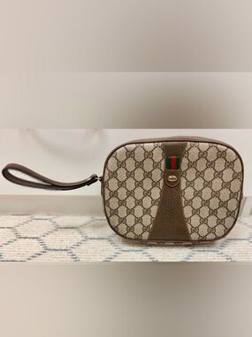 GUCCI Vintage Chic GG Supreme Brown Monogram Canvas Leather Clutch W/ Wristlet